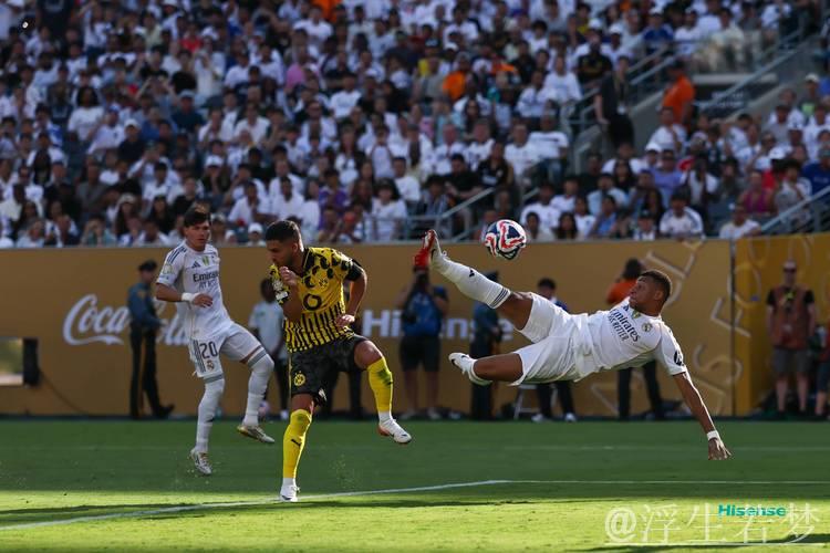 补时绝杀+红牌风波!皇马3-2力克多特晋级四强迎战巴黎 姆巴佩侧勾点燃全场 补时绝杀+红牌风波!皇马3-2力克多特晋级四强迎战巴黎 姆巴佩侧勾点燃全场